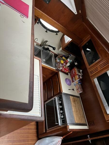 1987 Californian 42 Motor Yacht
