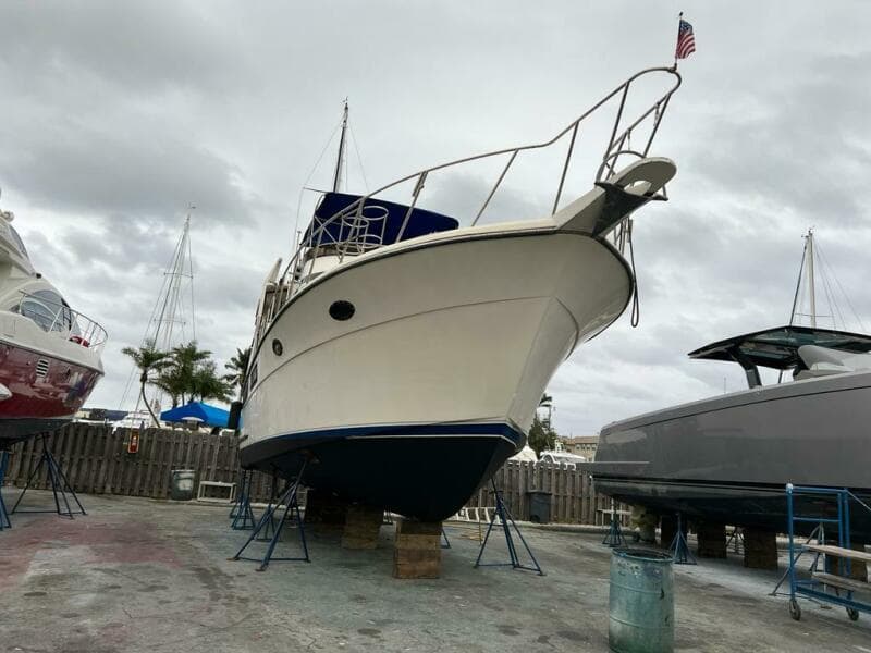 1987 Californian 42 Motor Yacht