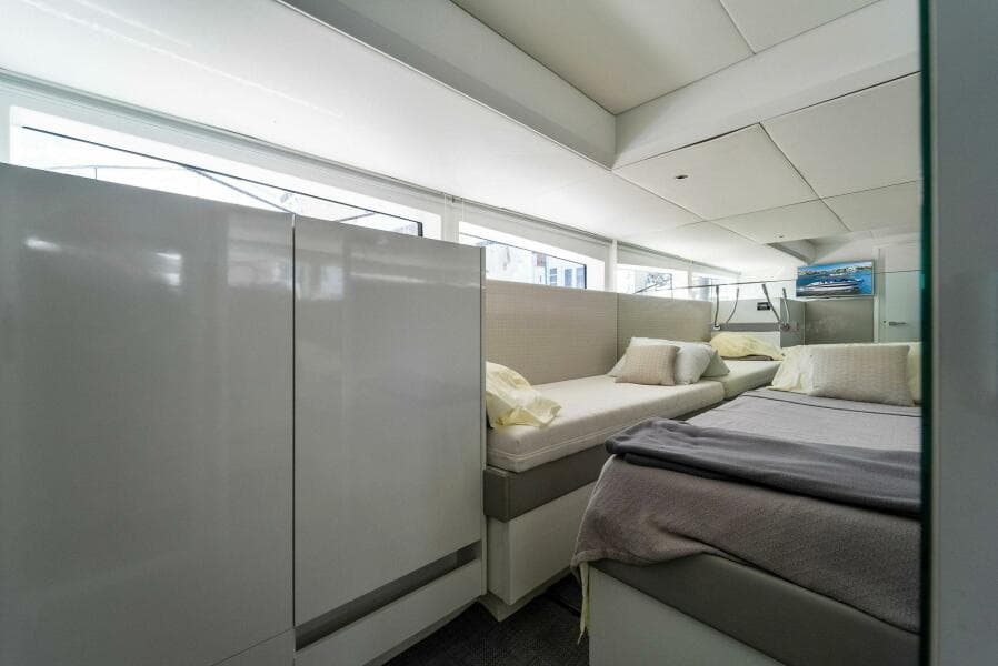 2019 Dutchcraft 56 Open