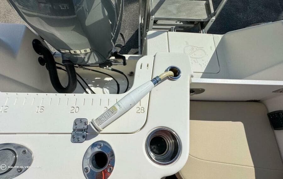 2019 Sailfish 220 CC