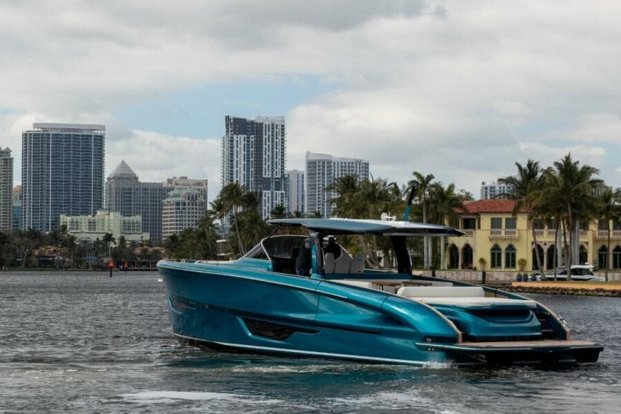 2024 Solaris 52 open