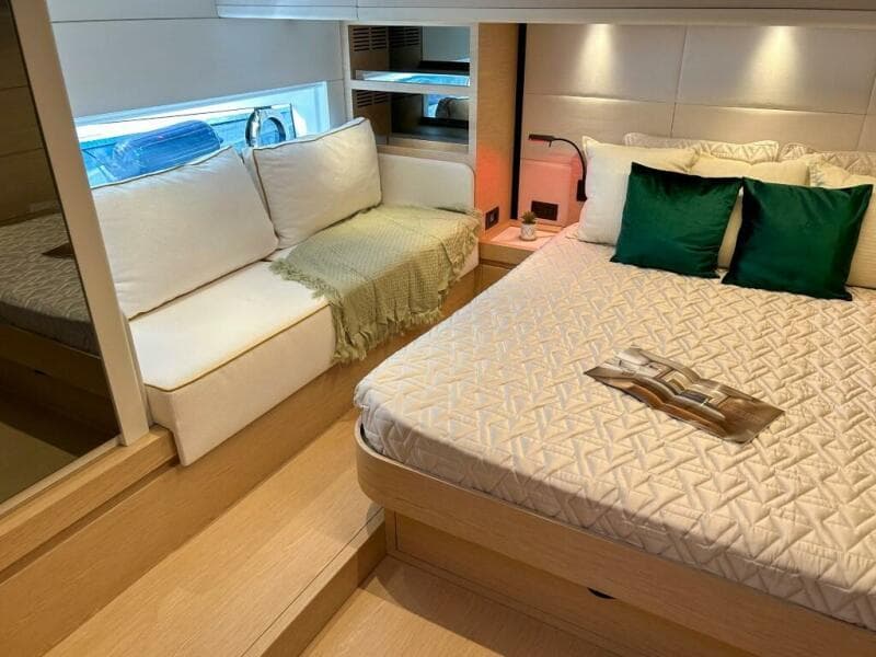 2024 Solaris 52 open