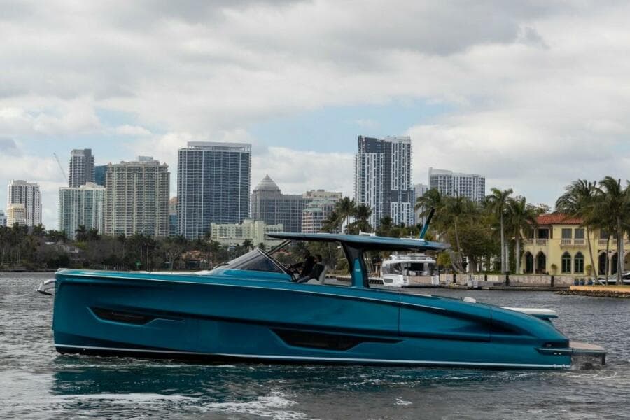 2024 Solaris 52 open