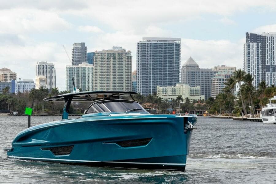 2024 Solaris 52 open