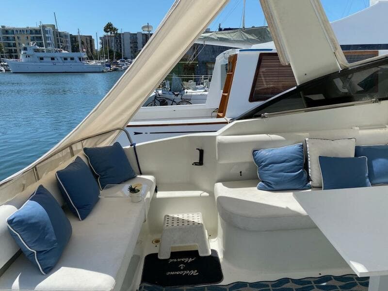 1993 Silverton 38 Express
