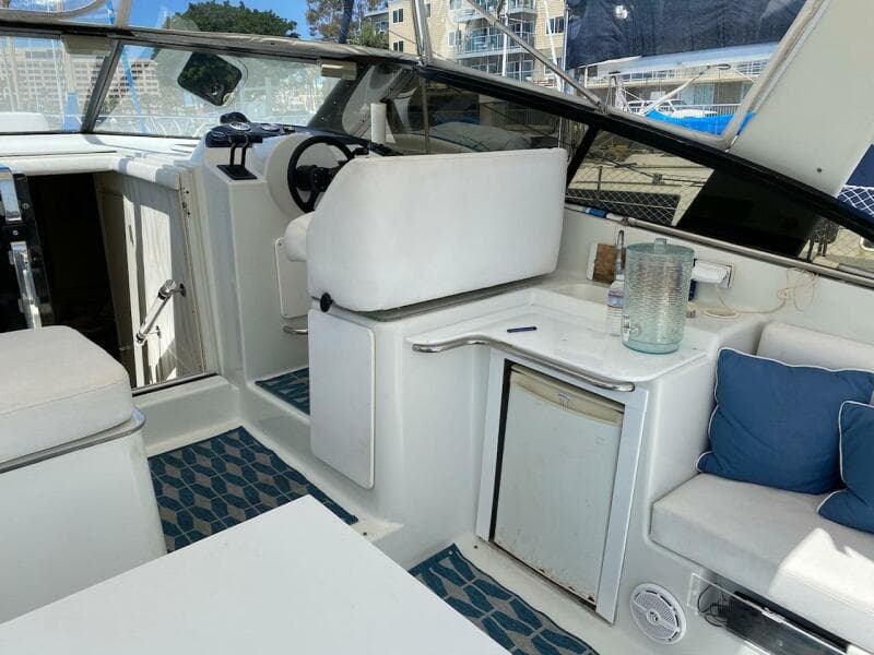 1993 Silverton 38 Express