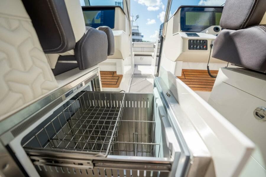 2022 Regal LX36