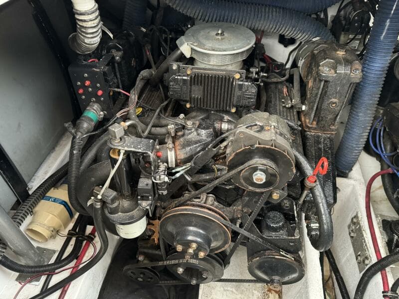 1998 Chris-Craft 320 Express Cruiser