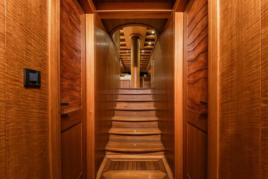 2013 East Yachting Custom