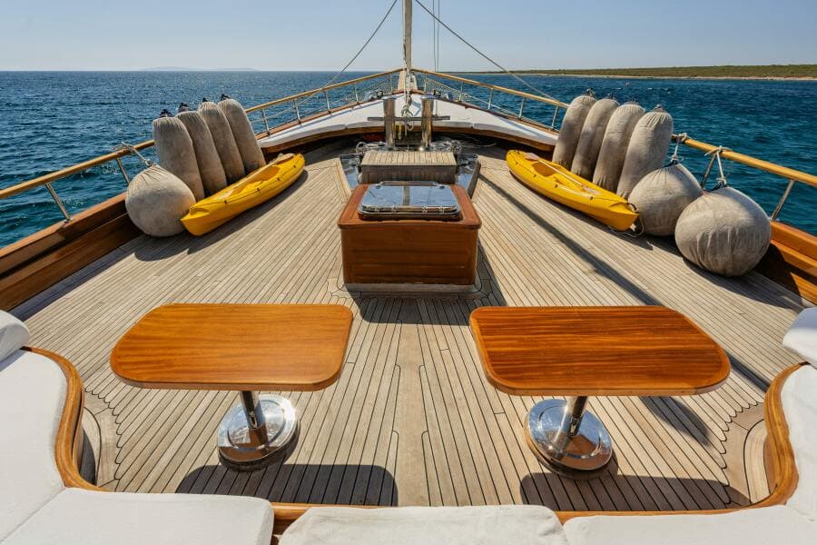 2013 East Yachting Custom