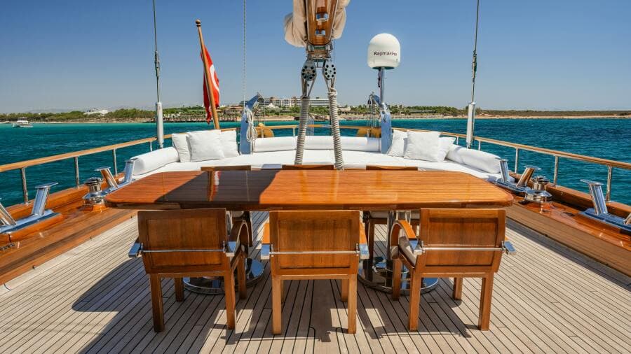 2013 East Yachting Custom