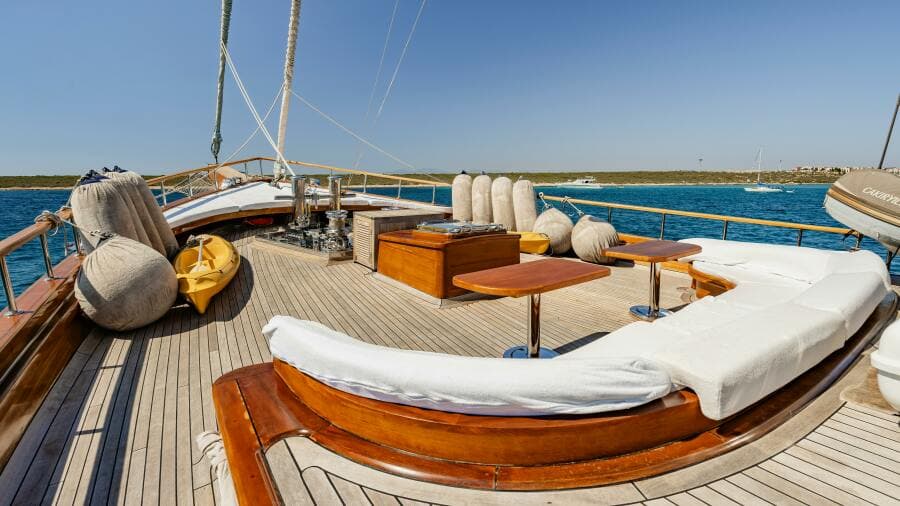 2013 East Yachting Custom