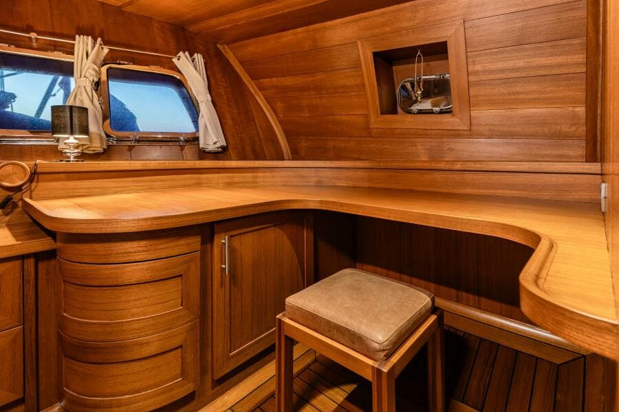 2013 East Yachting Custom