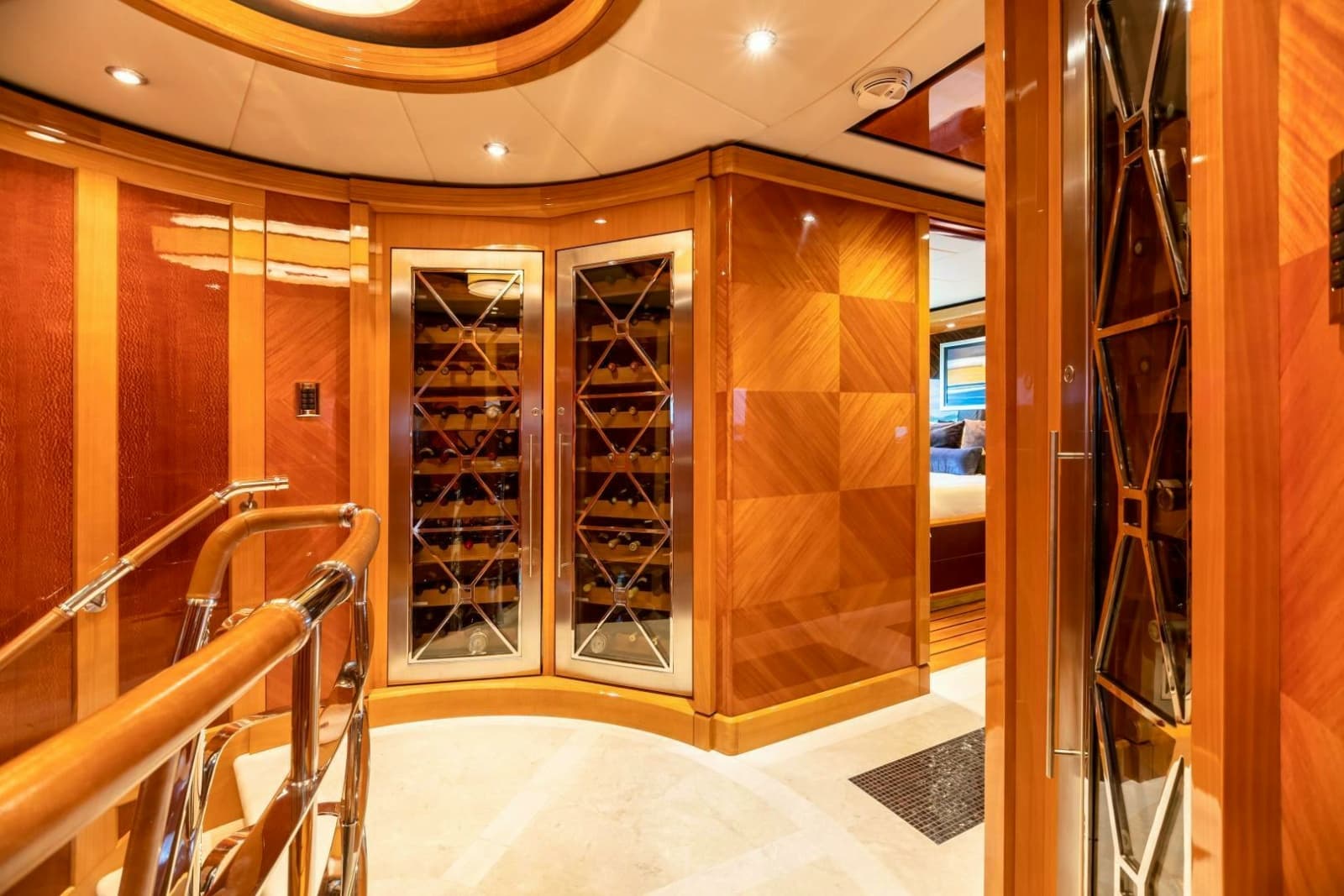 2011 Trinity Yachts Trinity 164