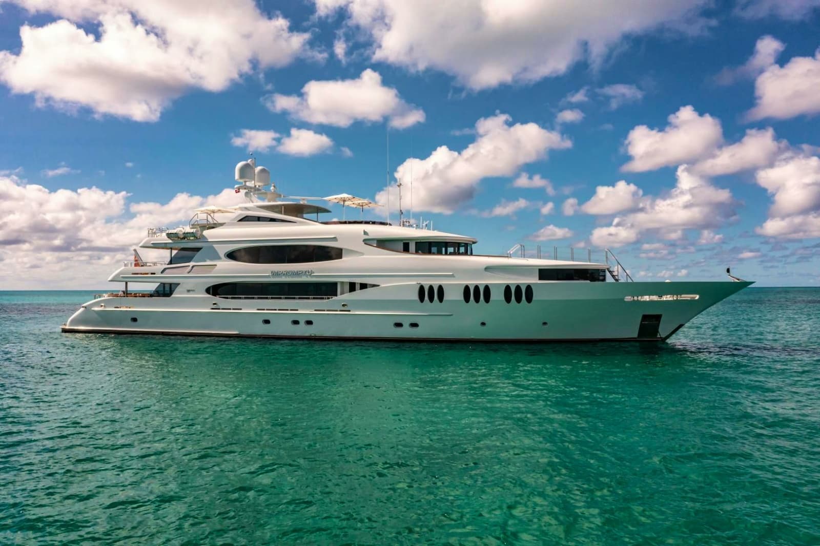 2011 Trinity Yachts Trinity 164