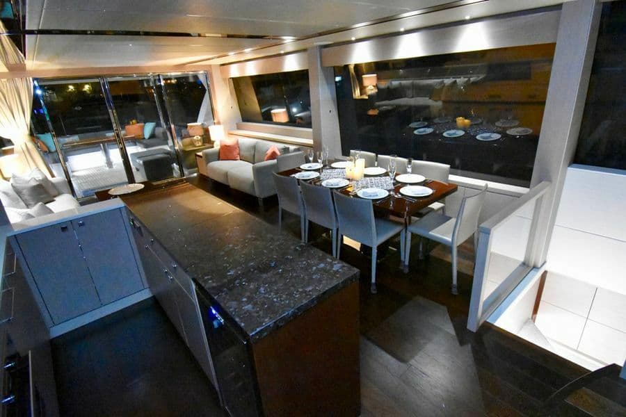 2018 Sunseeker Yacht
