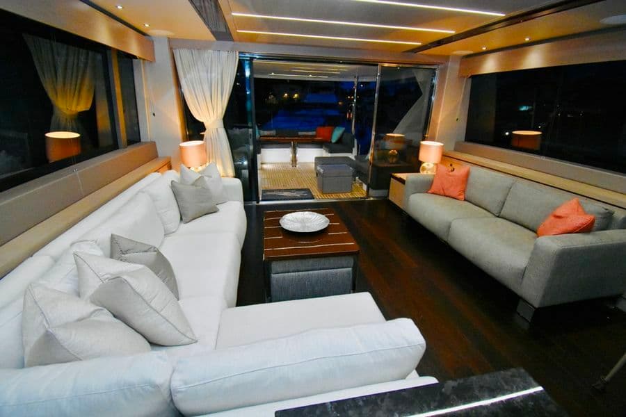 2018 Sunseeker Yacht