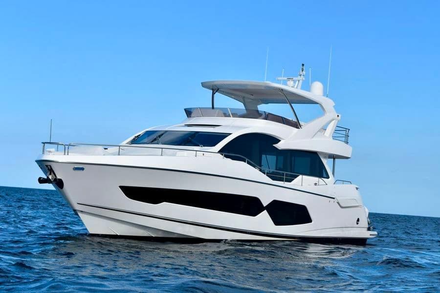 2018 Sunseeker Yacht