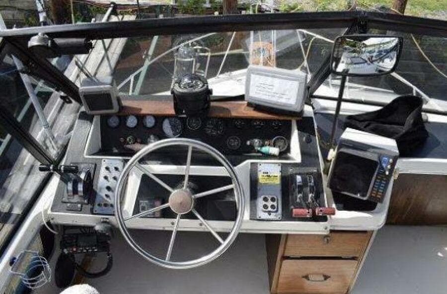 1984 Carver Mariner