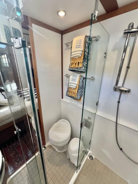 2017 Sabre 48 Salon Express