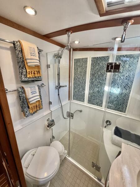 2017 Sabre 48 Salon Express