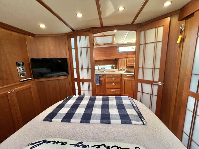 2017 Sabre 48 Salon Express