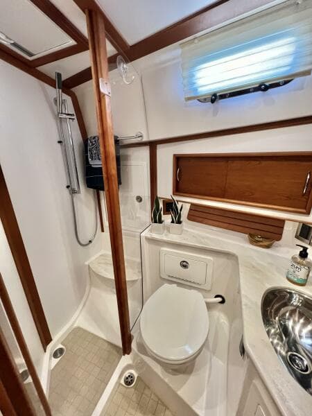 2017 Sabre 48 Salon Express