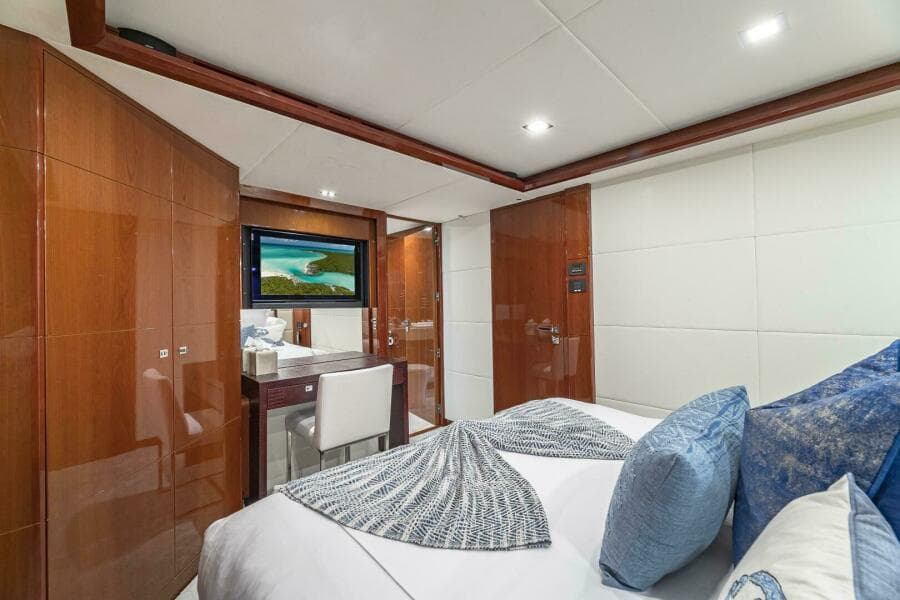 2012 Princess 104 - Stateroom