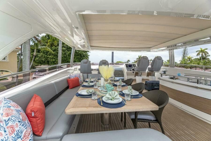 2012 Princess 104 - Flybridge