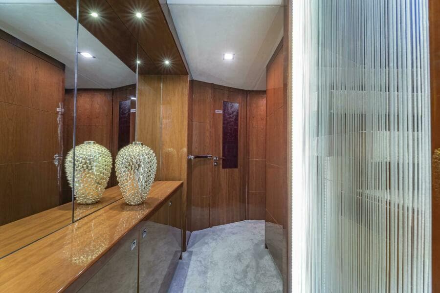 2012 Princess 104 - lower foyer