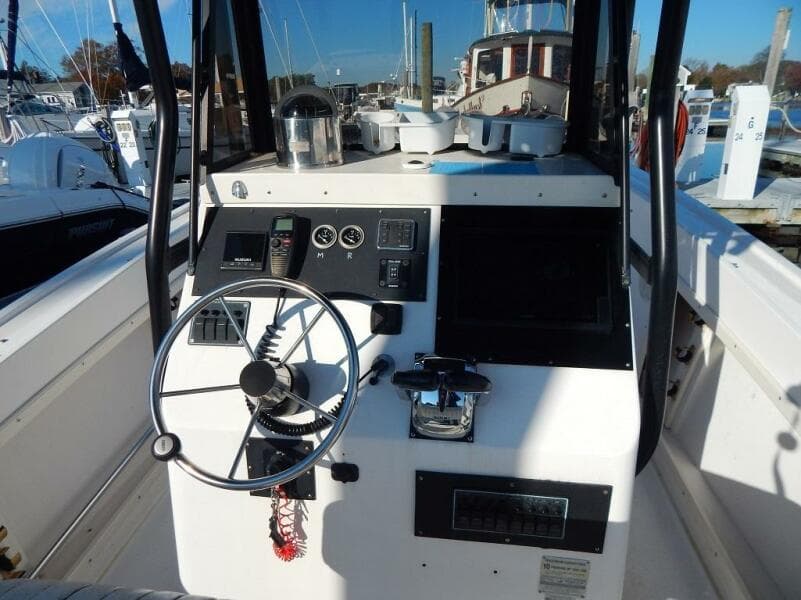 1996 Mako 282 Center Console
