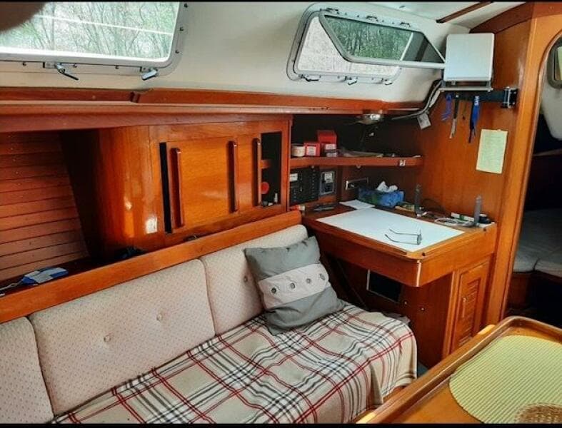 1988 J Boats 
