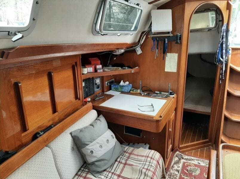 1988 J Boats 