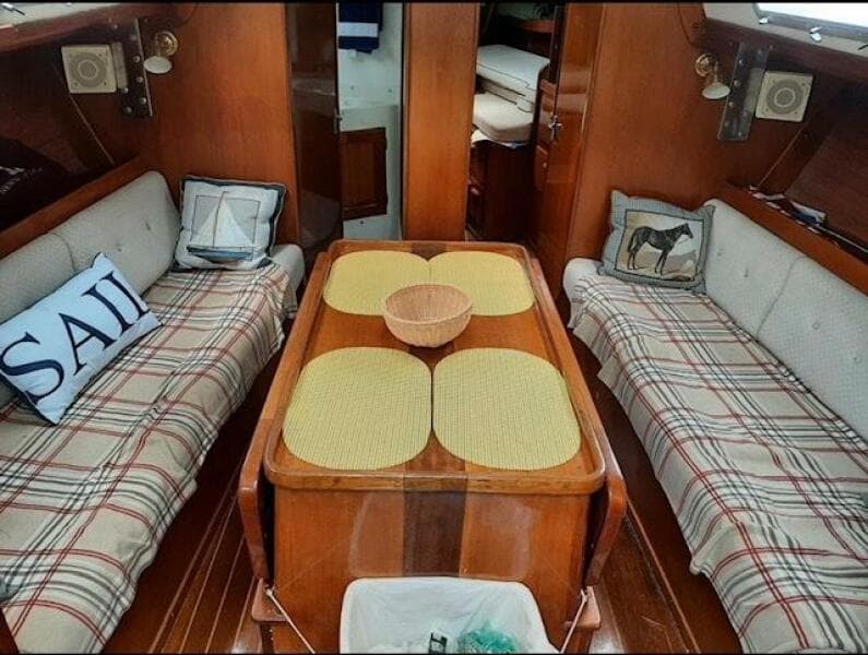 1988 J Boats 