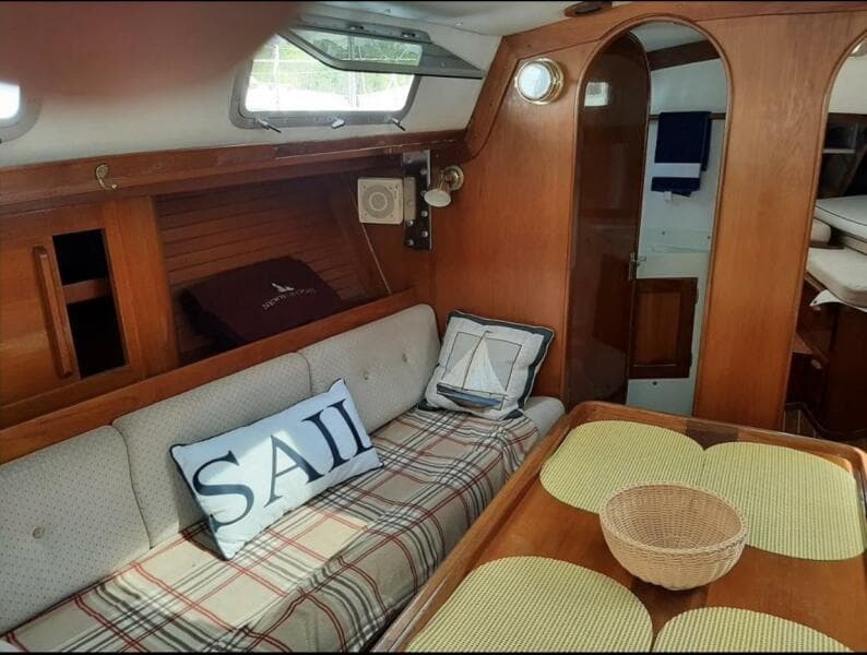 1988 J Boats 
