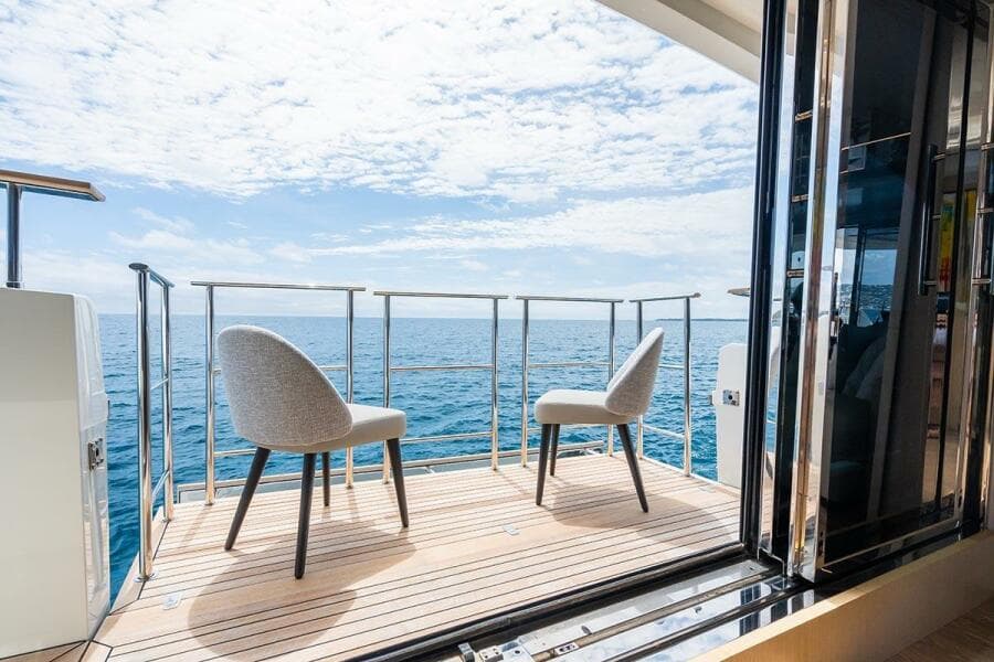 2021 Monte Carlo Yachts MCY 96