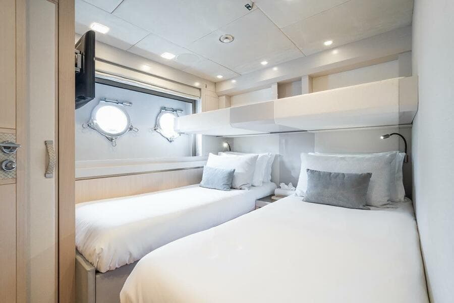 2021 Monte Carlo Yachts MCY 96