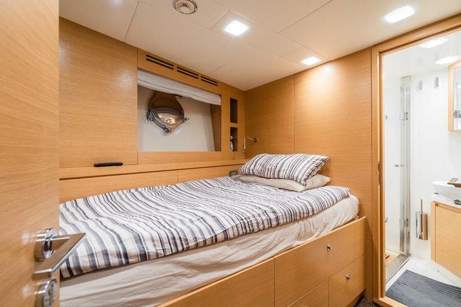 2021 Monte Carlo Yachts MCY 96