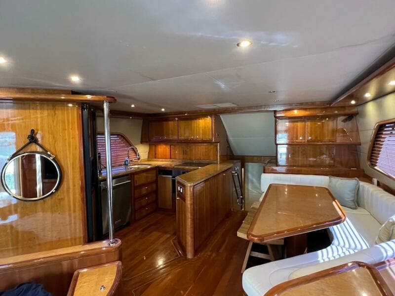 2004 Bertram 67