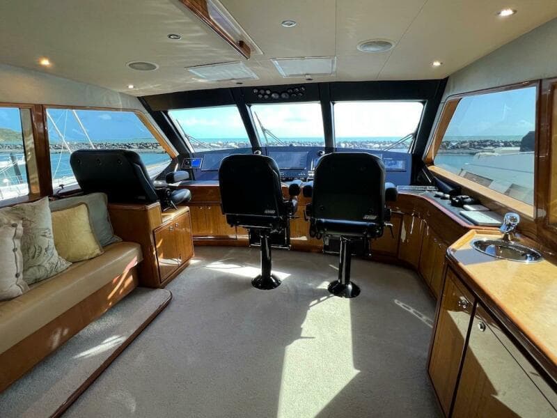 2004 Bertram 67