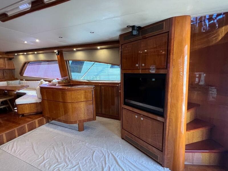 2004 Bertram 67