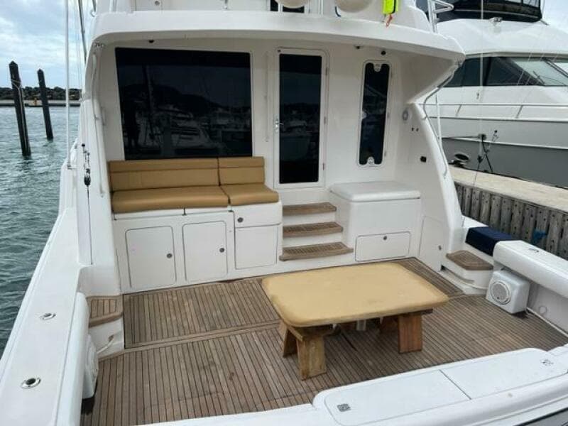 2004 Bertram 67