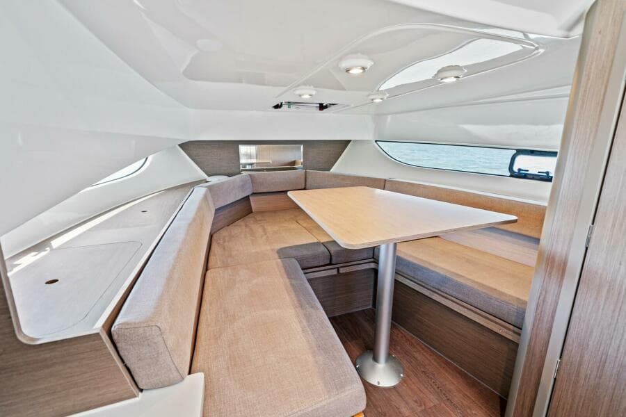 2027 Beneteau Flyer 9 SUNdeck