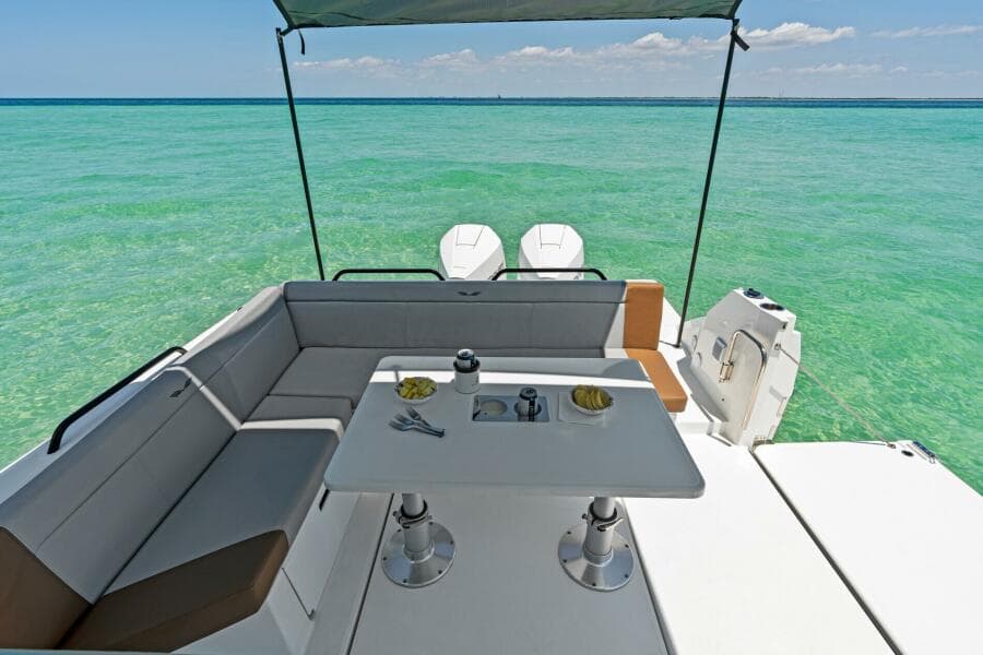 2027 Beneteau Flyer 9 SUNdeck