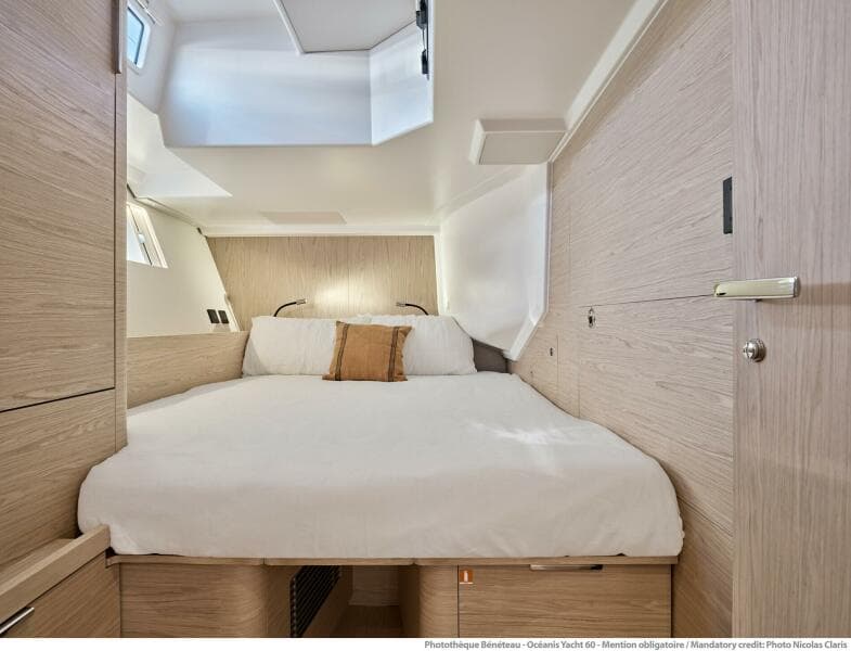 BENETEAU Oceanis Yacht 60