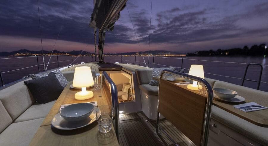 2027 Beneteau First 53