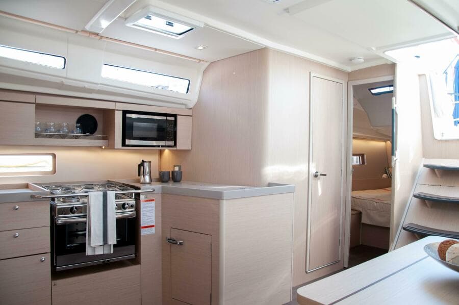 2025 Oceanis 40.1