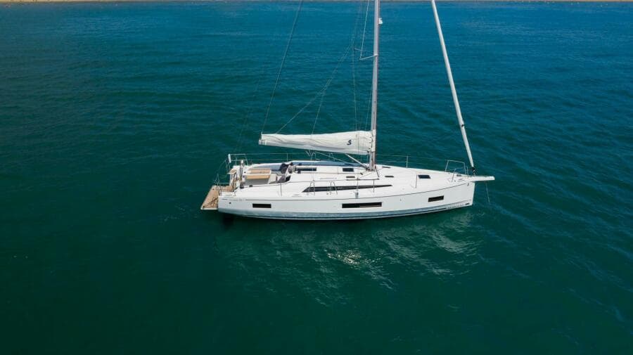 2025 Oceanis 40.1