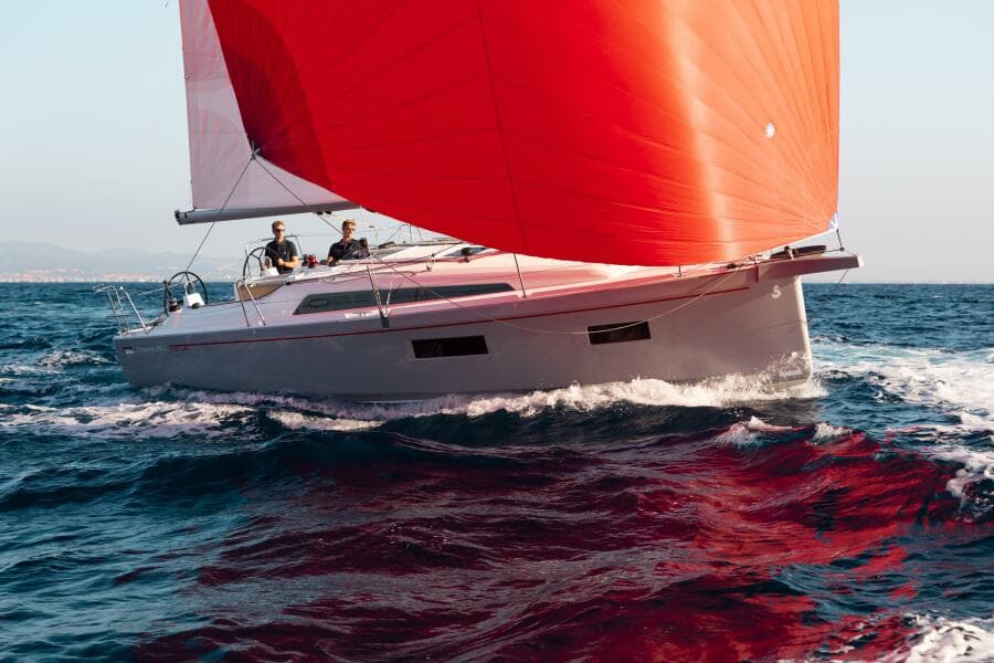 2027 Beneteau Oceanis 34.1