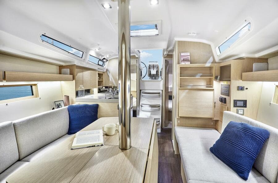 2026 Oceanis 34.1